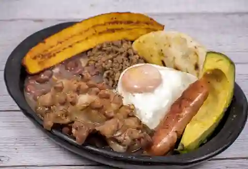 Combo Bandeja Paisa + Tabla 3 Carnes