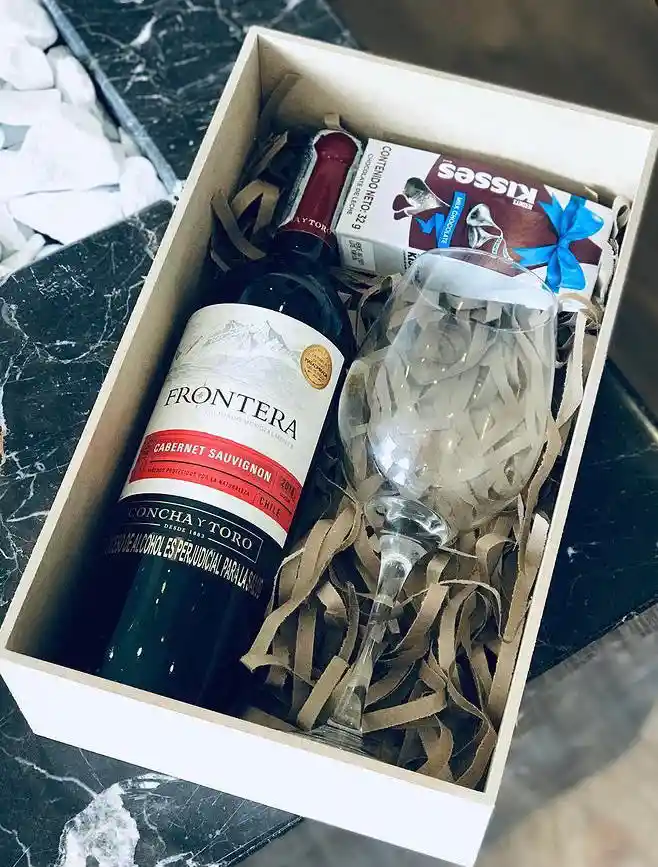 caja clasica vino