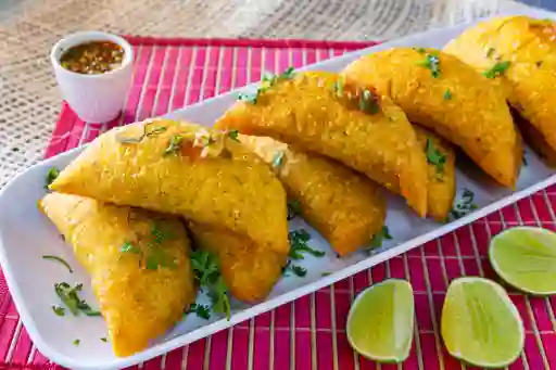 Empanada de Papa y Carne