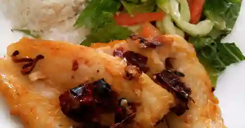 Filete de Pescado Al Ajillo
