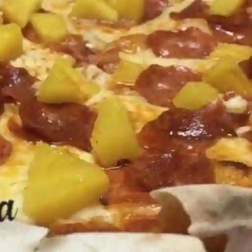 Pizza Hawaiana