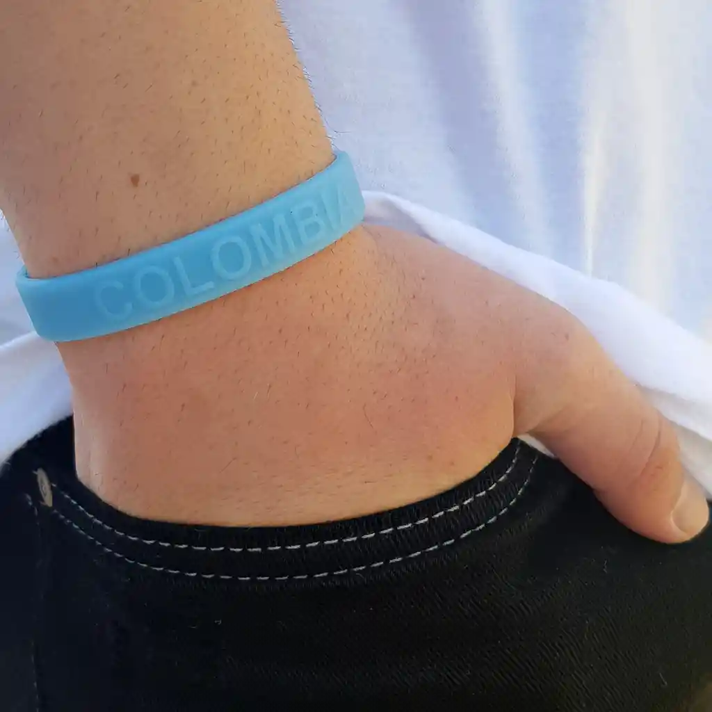 pulsera colombia azul claro 170