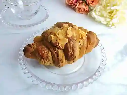 Croissant Aux Amandes