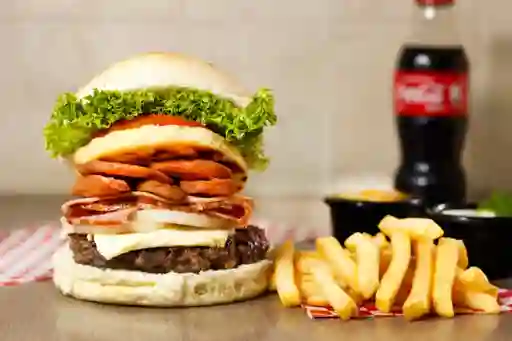 Combo Burger Salchicha + 250ml Cocacola