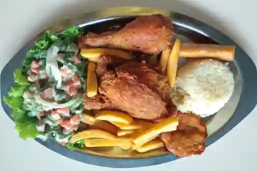 Bandeja con Pollo Broaster