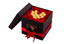 Caja De Rosas En Y Ferrero Rocher En Forma De Corazón