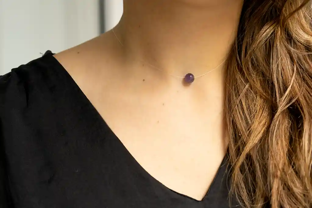 Collar invisible Amatista