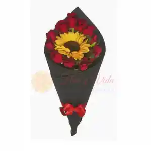 1 Girasol Con 9 Rosas En Bouquet Con Moño Y Decoración