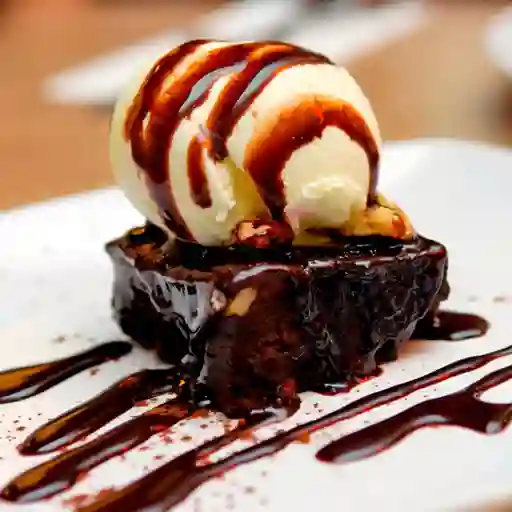 Brownie con Helado