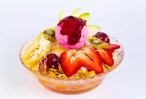 Ensalada de Frutas con Helado