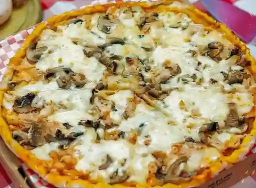 Pizza 2x1 de Pollo & Champiñón