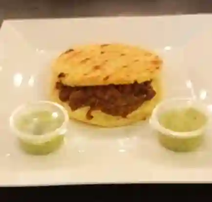 Arepa con Carne