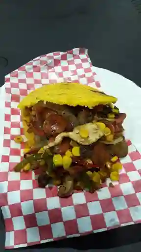 Arepa Rellena con Todo