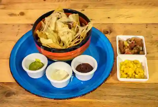 Nachos Queso Fundido Mediano