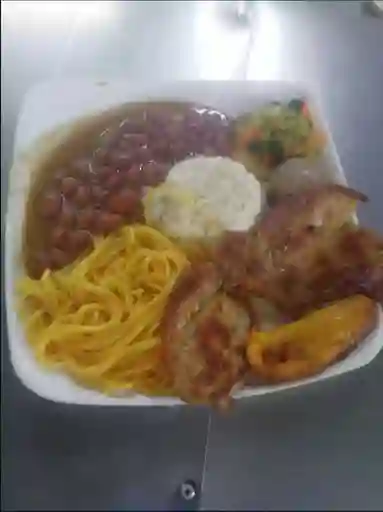 Almuerzo corriente