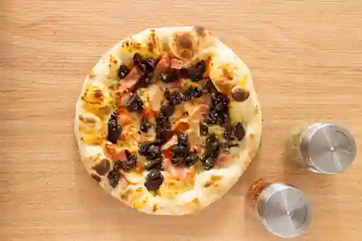 Pizza Ciruela y Tocineta