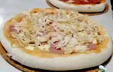 Pizza de Jamón & Pollo Small