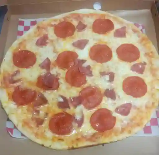 Pizza Chorizo Medium