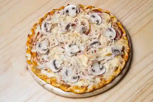 Pizza Pollo Champi de la Casa
