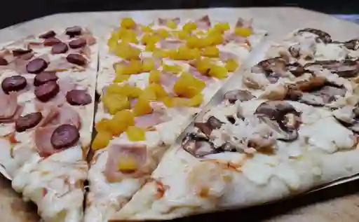 Pizza de Jamón y Champiñón Mediana