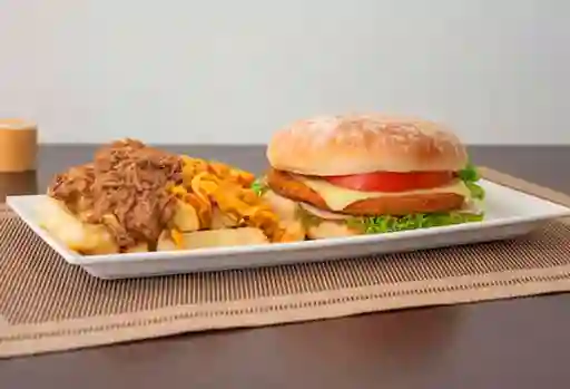 Hamburguesa Apanada & Papas con Carne.