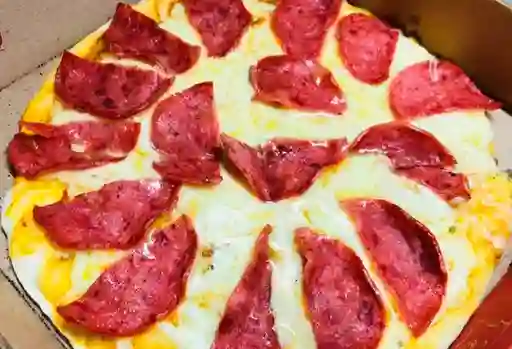 Pizza Salami Small