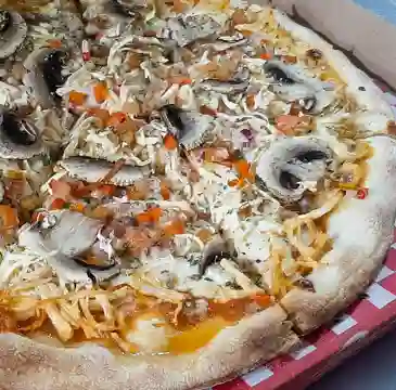 Pizza de Pollo Champiñón