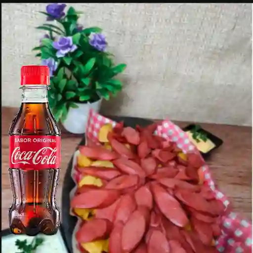 Combo Salchipapa Triple + Coca-Cola Original 250 ml