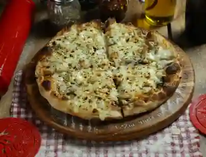 Pizza Pollo Champiñon