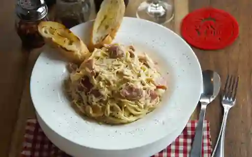 Spaguettis Carbonara