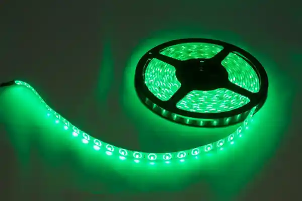 Cinta Led Genérico Luz Verde Rollo De 5 Metros + Adaptador 12v 2amp