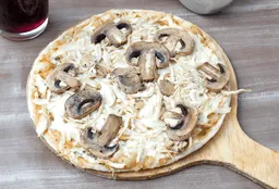 Pizza Personal de Pollo con Champiñones 