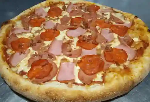 Pizza Carnes Mediana