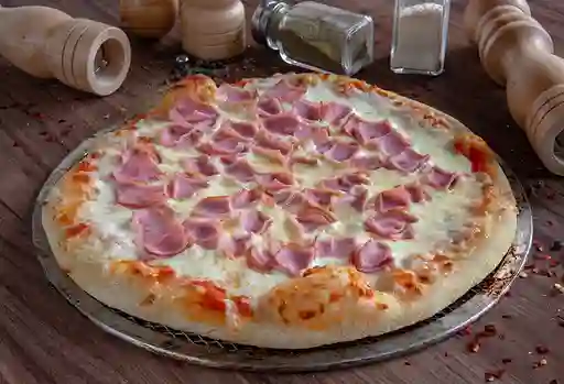 Pizza de Jamón y Queso 4 Porciones