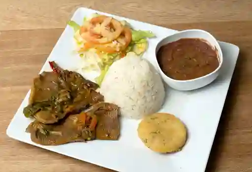 Lengua en Salsa