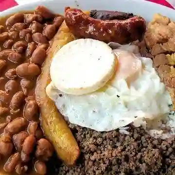 Bandeja Paisa de la Casa