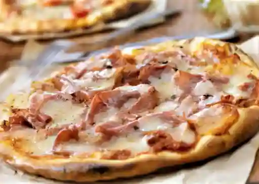 Pizza de Jamón y Queso