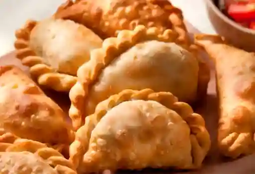 Empanaditas Rancheras con Queso