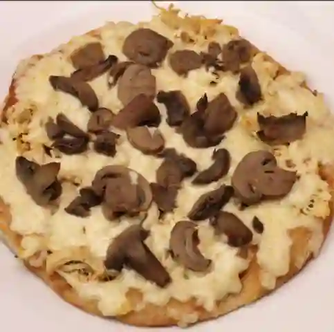 Pizza de Pollo y Champiñón