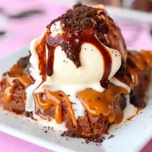 Brownie con Helado