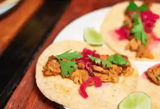 Orden de Tacos de Cochinita Pibil