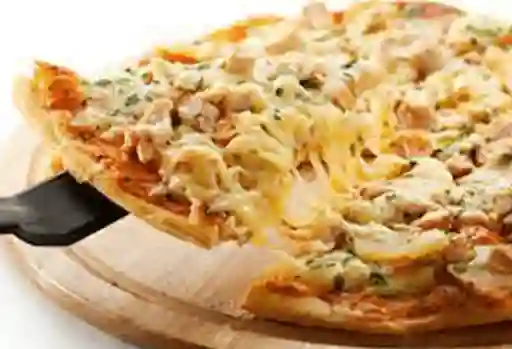 Pizza de Pollo Bechamel