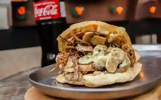 Arepa Carne Champiñón