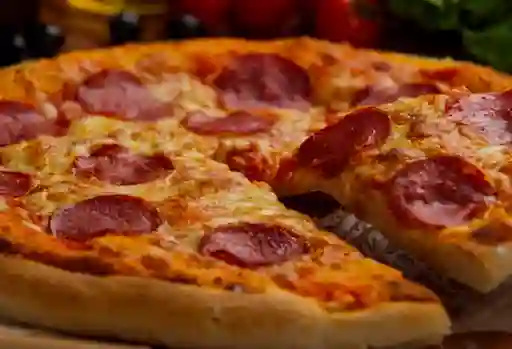 Pizza Pepperoni Salami
