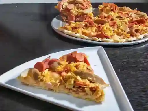 Pizza de Cuatro Carnes Personal