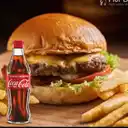 Hamburguesa Clasica con Papas + Coca Cola Original 300ml