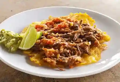 Patacón con Carne