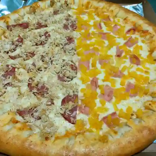 Pizza Medium Pollo y Salami