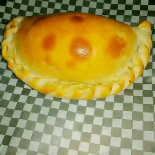 Panzerotti Pollo y Salami