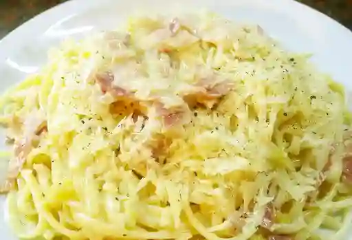 Spaguetti con Pollo y Tocineta Personal